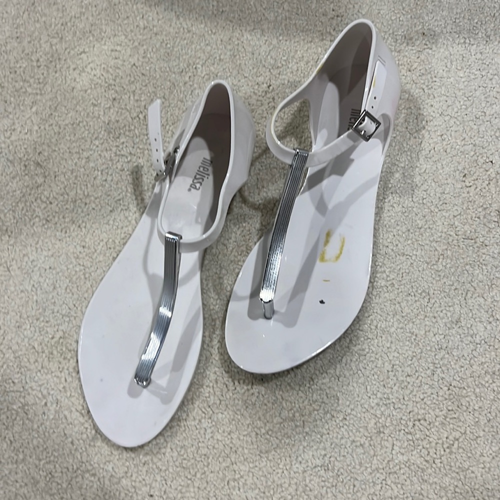 Melissa size 8 rubber flats